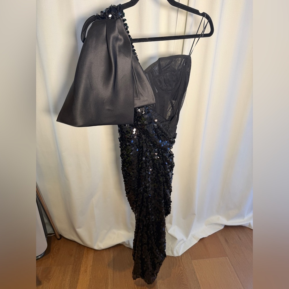 Dolce & Gabbana Black Sequin One-Shoulder Dress - Picture 7 of 8